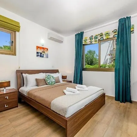 Villa Nissi Beach With Pool Ayia Thekla 